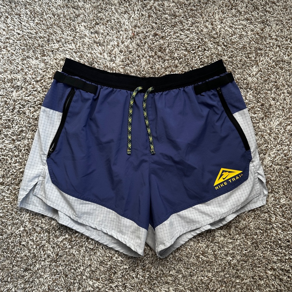 Nike Trail Men's Blue and Gray Shorts